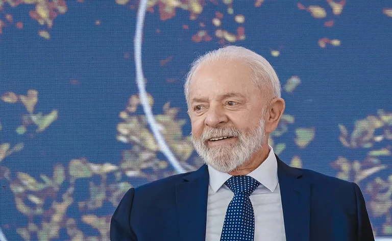 Lula-Cerimonia-Nova-Industria.jpg