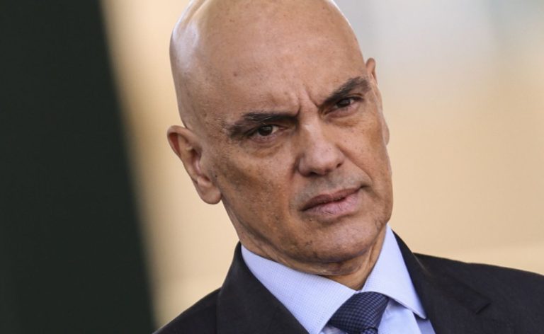 Pandemia não foi gripezinha, diz Alexandre de Moraes